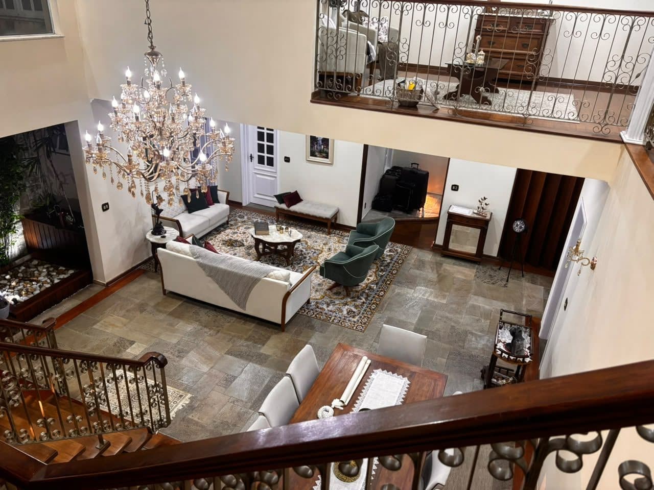Casa Alto Padrão na Vila Oliveira