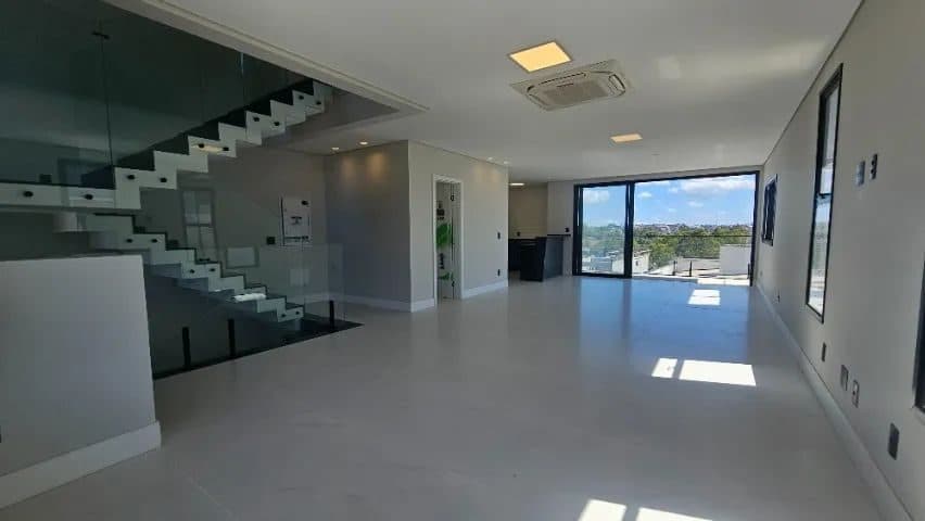 Casa Alto Padrão no Colinas do Aruã 3 Suítes, Piscina Infinita e Espaço Gourmet